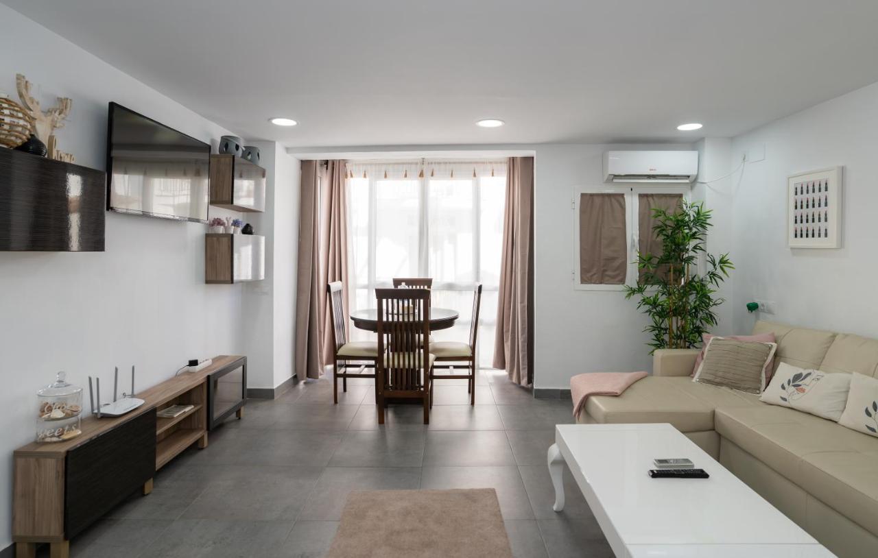 Playa Carihuela Apartamentos El Carmen Torremolinos Luaran gambar