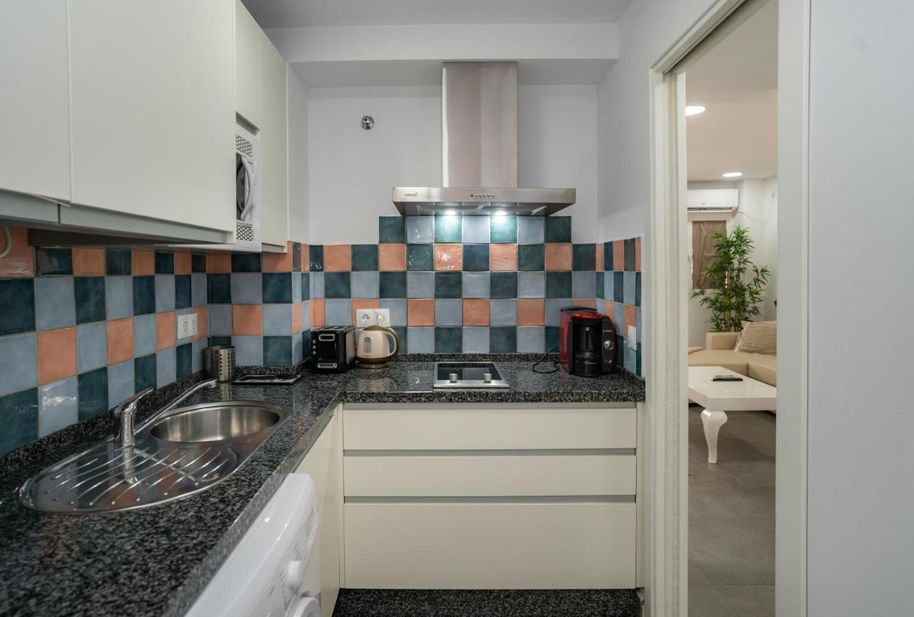 Playa Carihuela Apartamentos El Carmen Torremolinos Luaran gambar