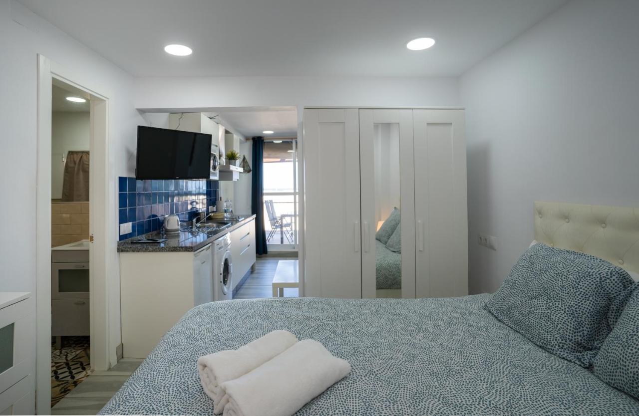 Playa Carihuela Apartamentos El Carmen Torremolinos Luaran gambar