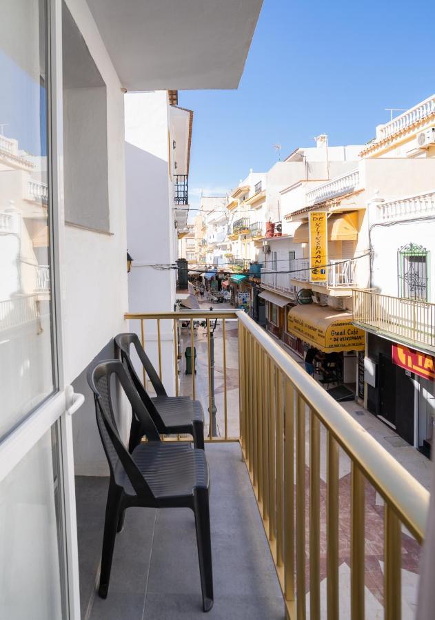 Playa Carihuela Apartamentos El Carmen Torremolinos Luaran gambar