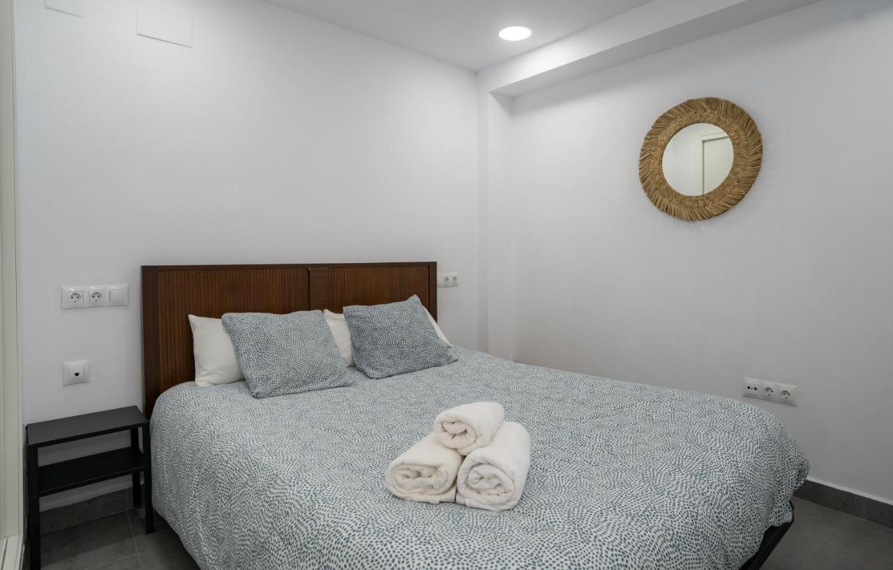 Playa Carihuela Apartamentos El Carmen Torremolinos Luaran gambar