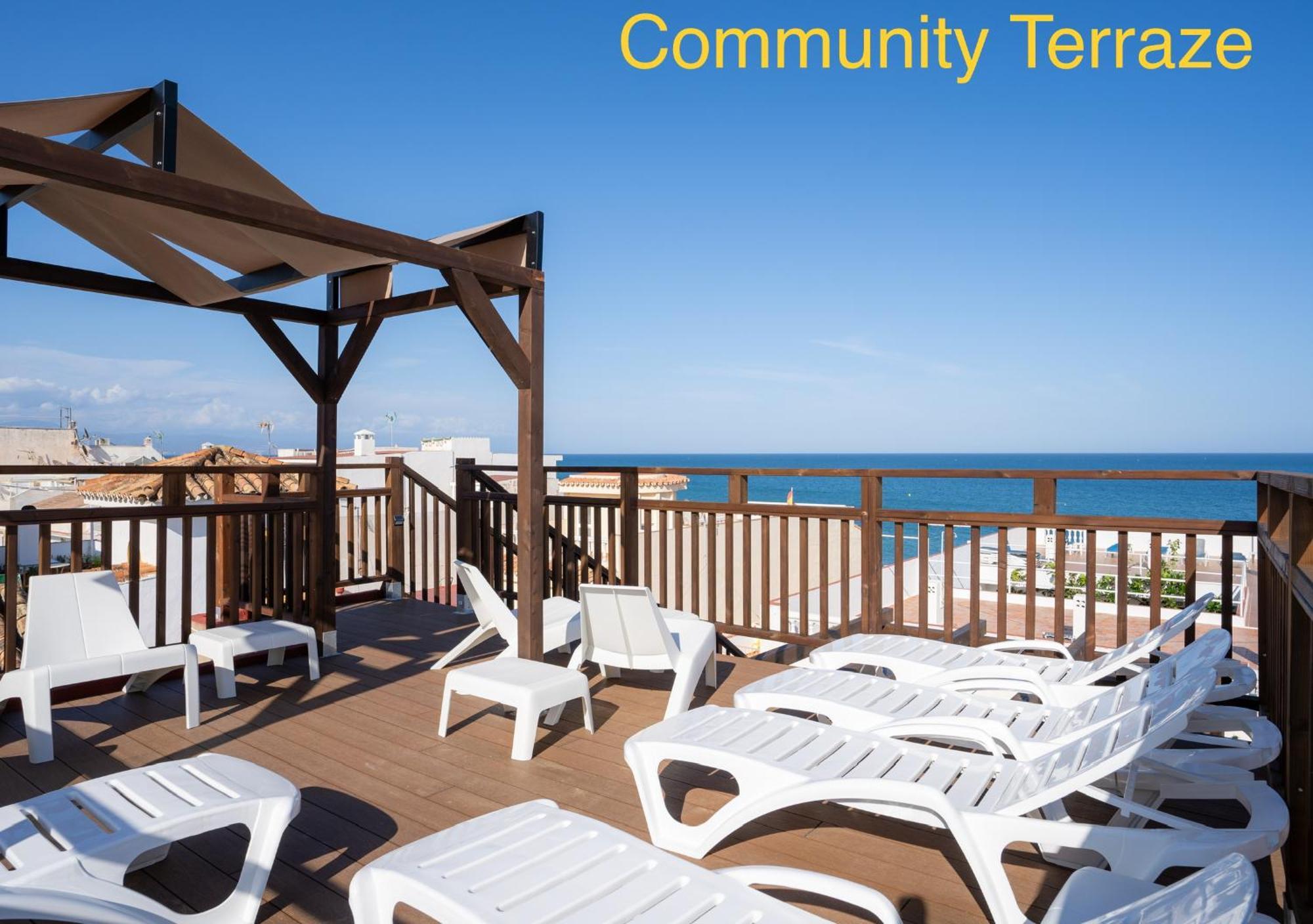 Playa Carihuela Apartamentos El Carmen Torremolinos Luaran gambar