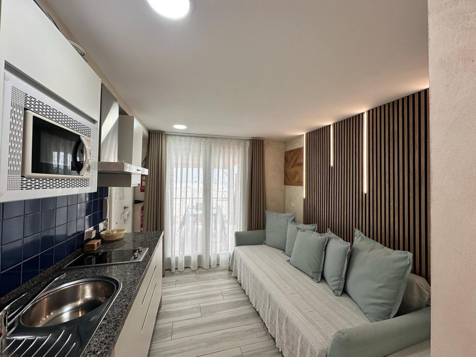 Playa Carihuela Apartamentos El Carmen Torremolinos Luaran gambar