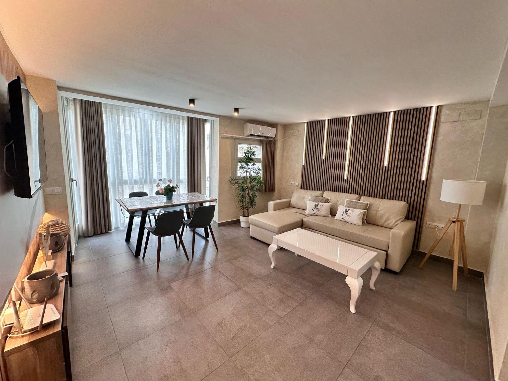 Playa Carihuela Apartamentos El Carmen Torremolinos Luaran gambar